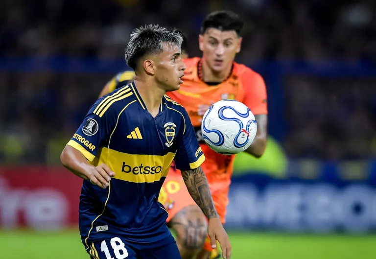 ‘CONSIDERING’ BOMBSHELL: Door Swings OPEN for Argentine Wonderkid as Leeds, Everton & Sunderland Circle Boca Star!