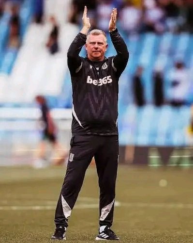 Shock at the bet365 Stadium! Stoke City Terminates Contract with Key Star Player After Heated Argument with Coach Mark Robins