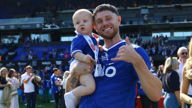 I’M STAYING FOREVER!!!: Wes Burns Announces