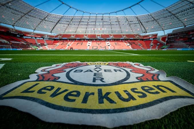 SCHOCK-ENTWICKLUNG BEI BAYER LEVERKUSEN