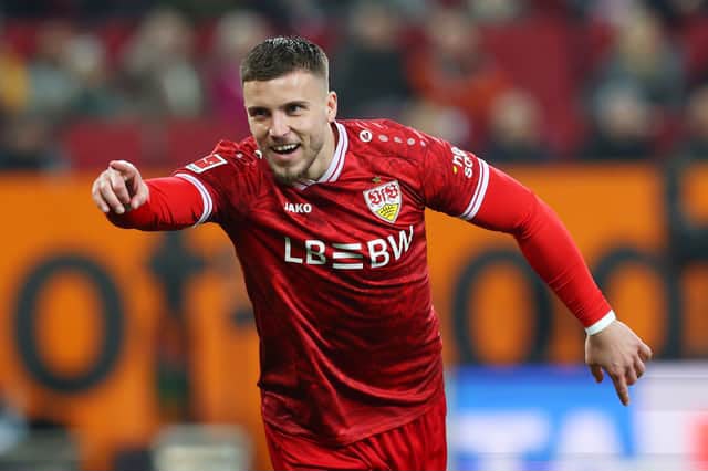 TRANSFER BATTLE! Leeds United Target £26m-