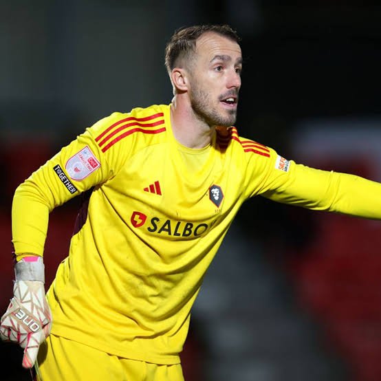SPORTS STORY: Alarm at Leeds United! Alex