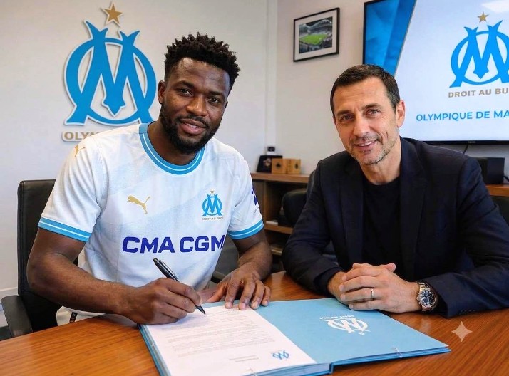 DERNIÈRE MINUTE : L’Olympique de Marseille officialise la signature du milieu de terrain Alex Groelare après une saison exceptionnelle de 26 buts !… Voir plus