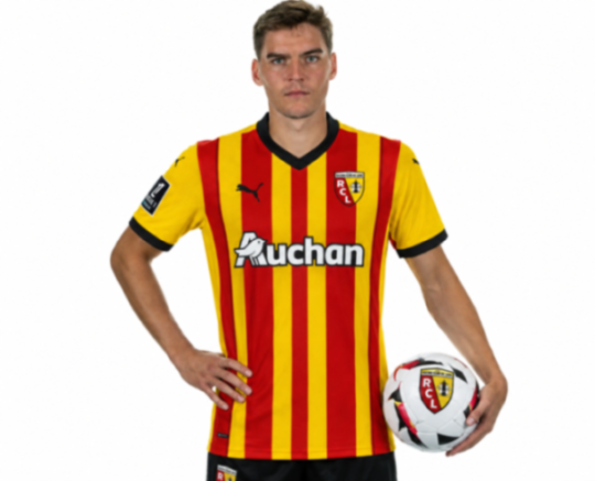 ACCORD TROUVÉ : Le RC Lens a officiellement trouvé un accord sensationnel pour recruter le nouvel attaquant Robert Skov… Voir plus