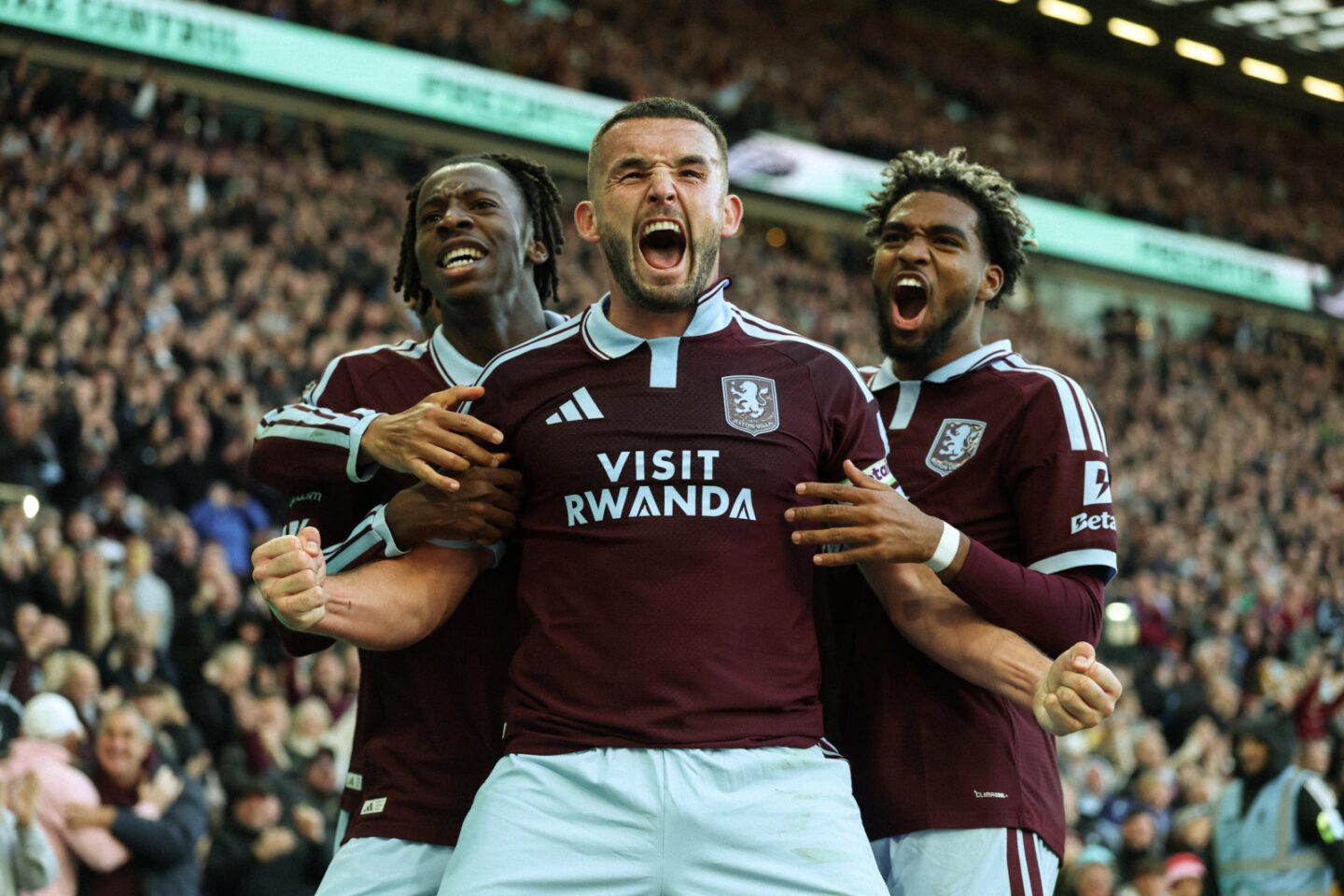 🚨 ASTON VILLA FANS CELEBRATE JOHN McGINN AS THE MIDFIELDER CONTINUES TO EARN ADMIRATION FOR HIS LEADERSHIP AND FIGHTING SPIRIT 💜💙  John McGinn remains a popular figure among Aston Villa supporters, with his competitive mentality, energetic performances and leadership qualities reflecting the…